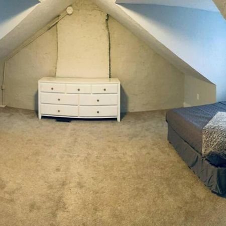 Industrial Brick Townhouse In Downtown Lancaster 빌라 외부 사진